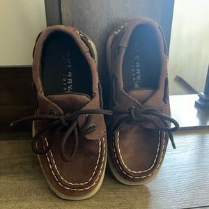 Boys Sperrys -size 10